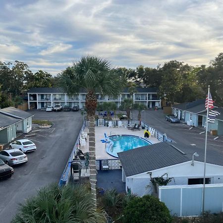 Gulf Coast Inn Gulf Breeze Exteriér fotografie